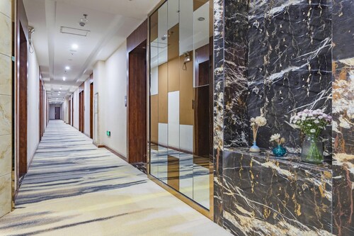 Greentree Alliance Bengbu Railway Station Hotel