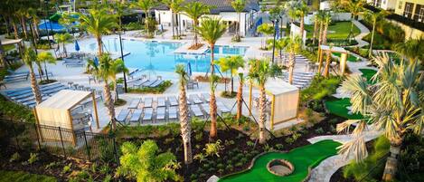 Een buitenzwembad, een verwarmd zwembad