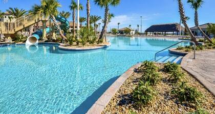 8BR Disney Villa with Theater, Karaoke, Grill & Pool and access to TWO RESORTS!