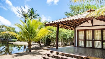 Casa do lago | Wi-Fi de cortesia, roupa de cama