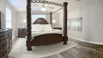 3 bedrooms, iron/ironing board, WiFi, bed sheets