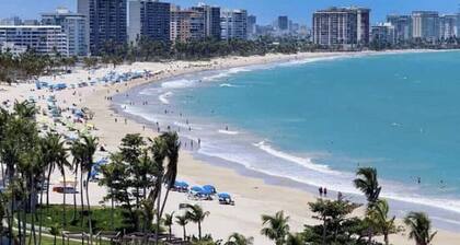 Tropical stay near Isla Verde beach, airport and main attractions