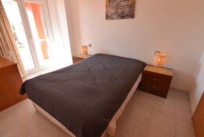 2 bedrooms