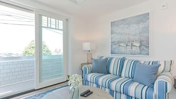 Kondominium Premier, 1 kamar tidur, balkon, pemandangan pelabuhan | Area keluarga | Smart TV 50-inci dengan saluran TV kabel, TV, dan Netflix