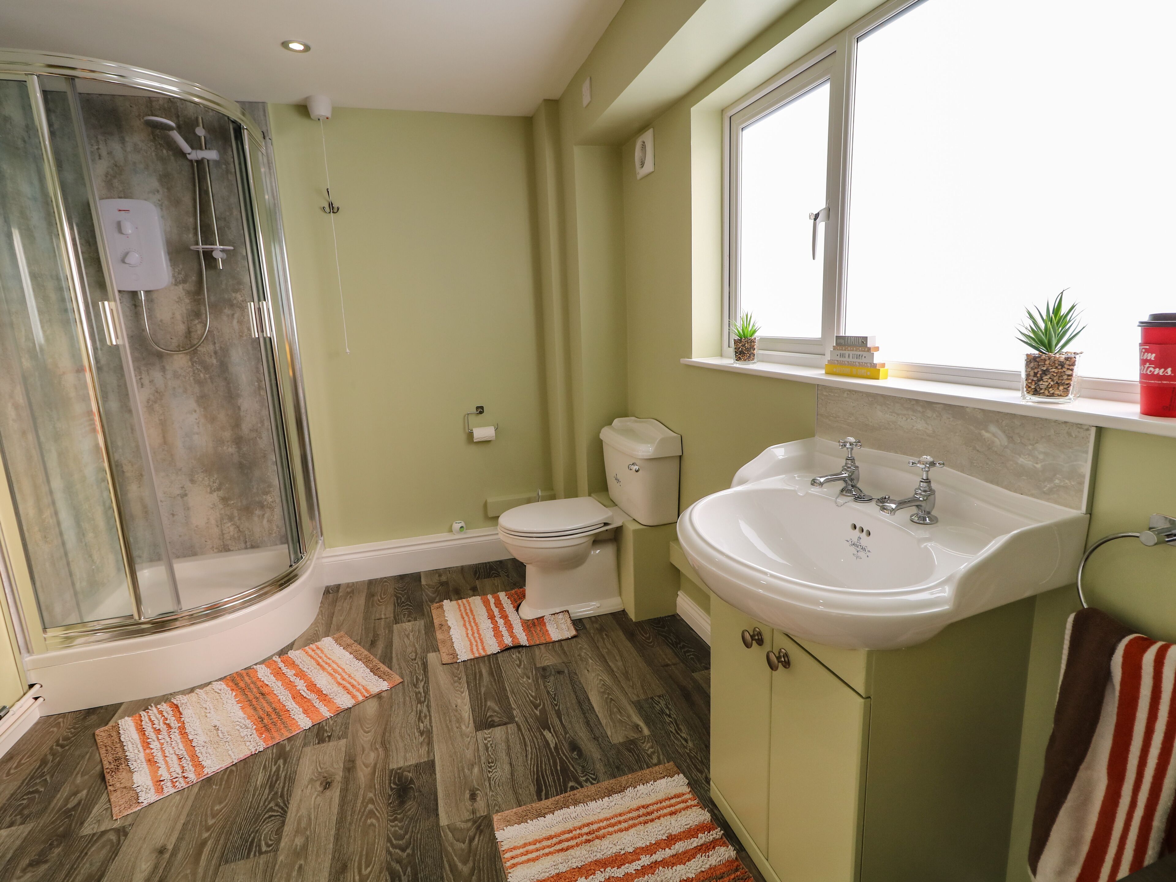 Cottage | Phòng tắm | Buồng tắm vòi sen 