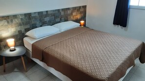 3 bedrooms, iron/ironing board, travel cot, free WiFi