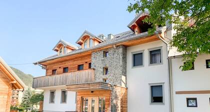 Old Village House - Holiday Nest