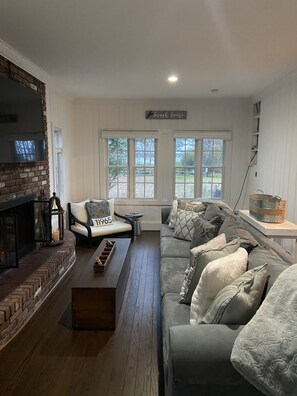 TV, fireplace, table tennis