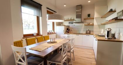 Old Village House - Catherine's place