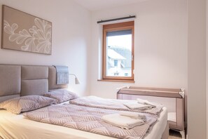 2 bedrooms, free WiFi, bed sheets