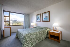 1 bedroom, desk, iron/ironing board, WiFi