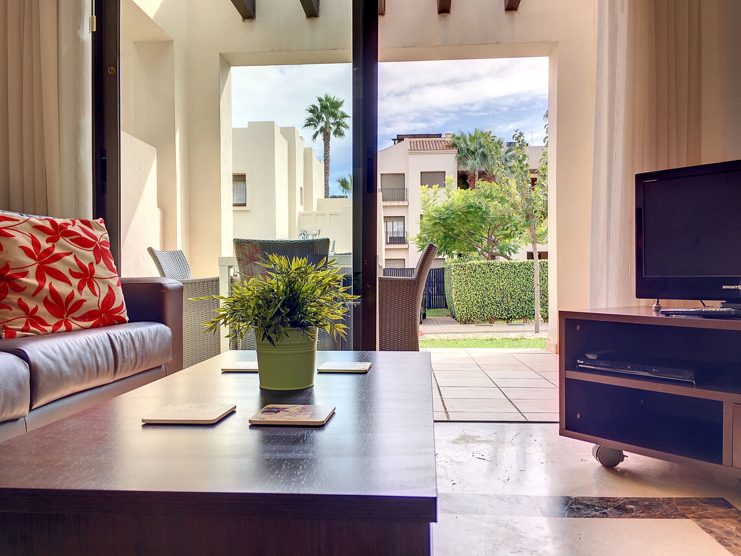 Smart TV, DVD player