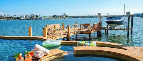 Piscine extérieure, piscine chauffée