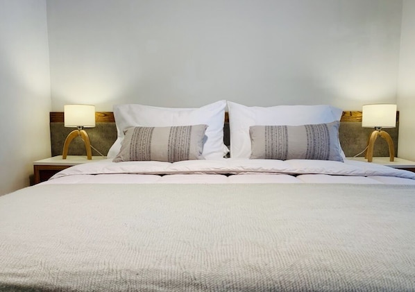 1 chambre, coffres-forts dans les chambres, fer et planche à repasser