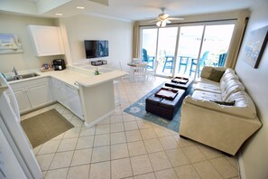 Smart TV - Destin West Gulfside #507 ~Free Beach Service! Great View! Pools + Lazy River! (Fort Walton Beach)