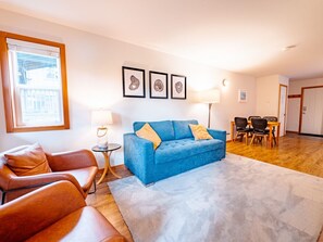 Smart TV - Kingfisher | Waterfront Cabin with Inlet + Mountain Views (Ucluelet)