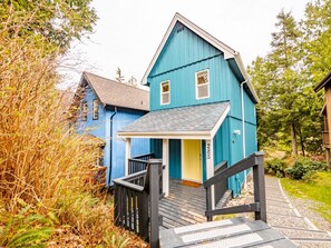 Exterior - Kingfisher | Waterfront Cabin with Inlet + Mountain Views (Ucluelet)