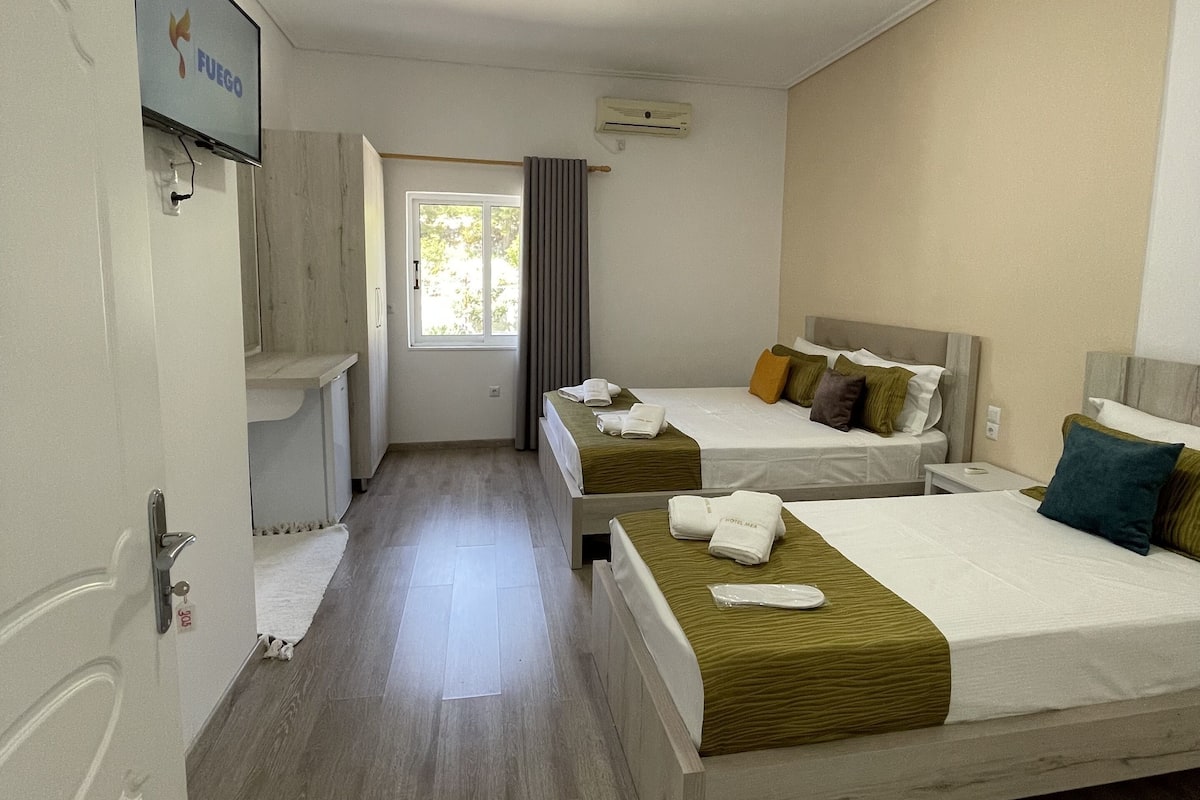Triple Room (without balcony) | 1 bedroom, minibar, individually decorated, soundproofing