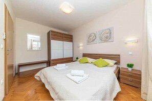 1 chambre, Wi-Fi gratuit, draps fournis