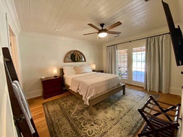 1 bedroom, iron/ironing board, free WiFi, bed sheets