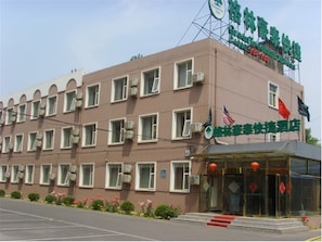 Exterior - Greentree Inn Beijing Shunyi District New International Exhibition Express Hotel (Beijing)