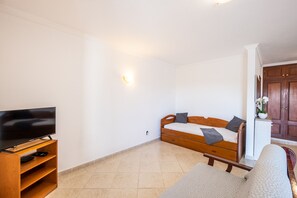 TV - #068 T1 Salgados by Home Holidays (Albufeira)