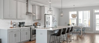 Ultimate Downtown Charlotte Oasis, 10 Guests