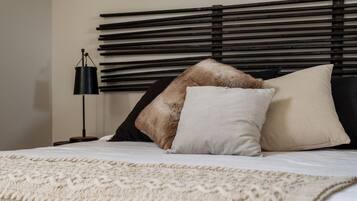 3 bedrooms, desk, free WiFi, bed sheets