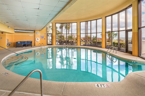 Sisäuima-allas, lämmitetty uima-allas