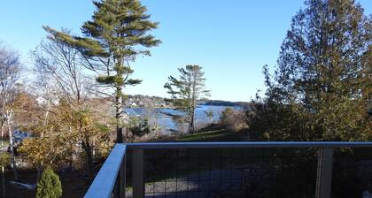 Great location on Bailey Island