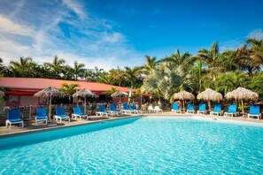 Pool - EAST KEYS Cottage Key 5: pool and beach access, 3CH (Le Vauclin)