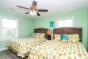 3 bedrooms, iron/ironing board, WiFi, bed sheets - Wave Haven Oak Island - Second Row Ocean View (Oak Island)