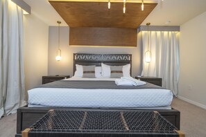6 bedrooms, iron/ironing board, travel crib, free WiFi