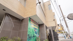 Property entrance - Hotel GS (Callao)