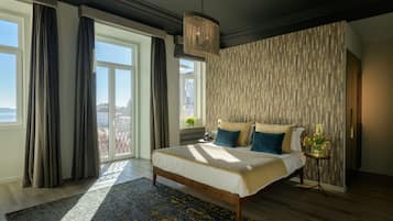 Executive Suite | 1 bedroom, premium bedding, down comforters, memory foam beds