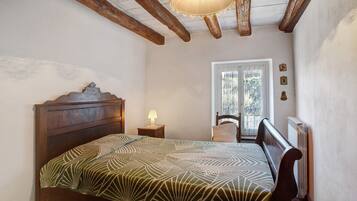 2 chambres, fer et planche à repasser, Wi-Fi gratuit, draps fournis