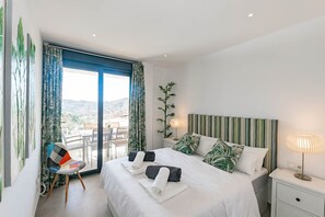 3 chambres, fer et planche à repasser, Wi-Fi gratuit, draps fournis