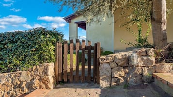 Enceinte de lâhĂ©bergement