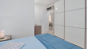 2 chambres, fer et planche à repasser, Wi-Fi gratuit, draps fournis