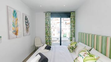 1 soverom, strykejern/-brett, wi-fi (inkludert) og sengetøy