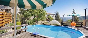 Appartamento 'Il piccolo fienile' con piscina condivisa, giardino e Wi-Fi