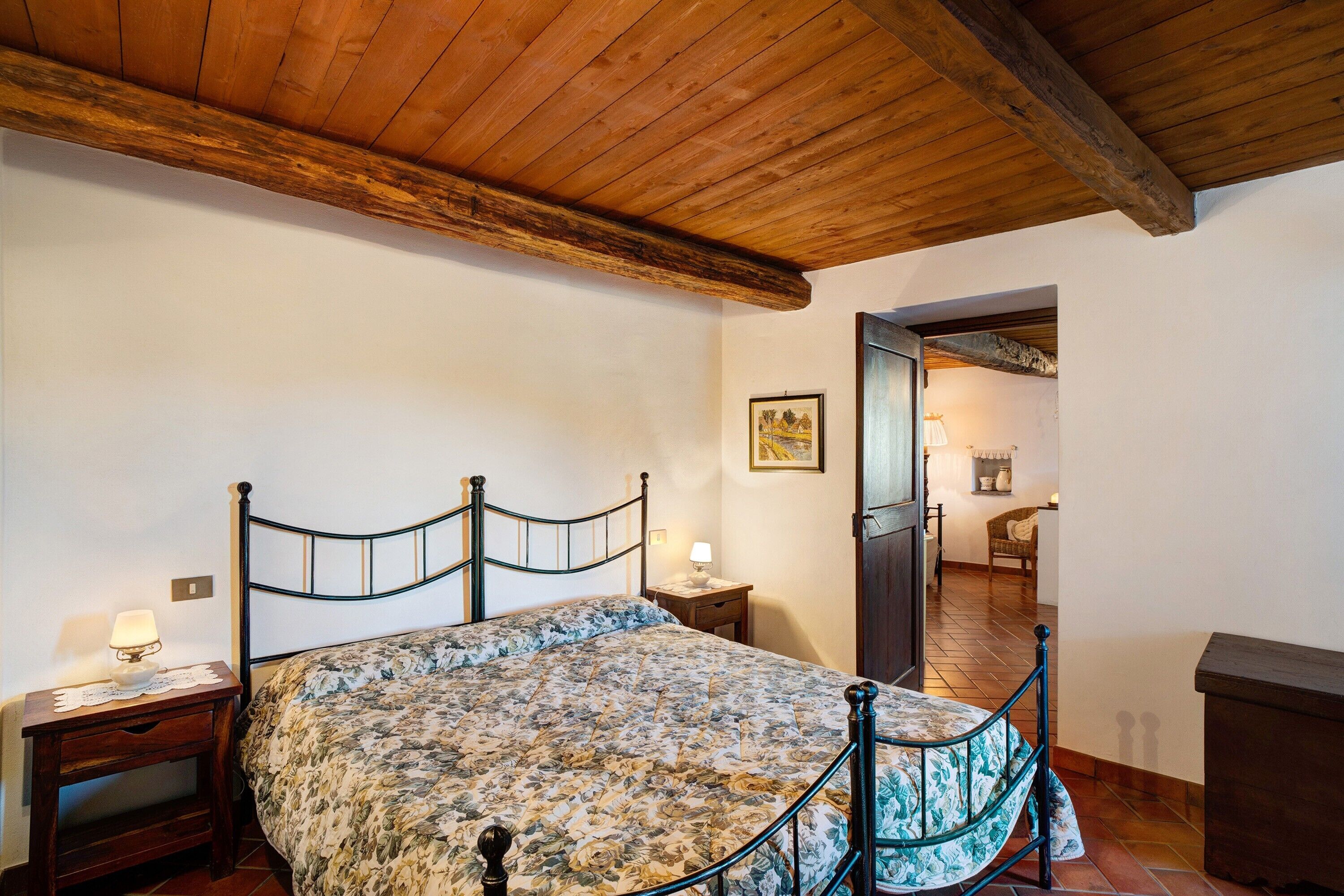 1 chambre, fer et planche à repasser, Wi-Fi gratuit, draps fournis