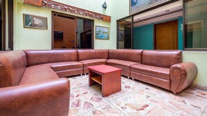 Ảnh chưa phân loại, 3 trong số 28 ảnh, nút