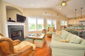 Fernseher, DVD-Player