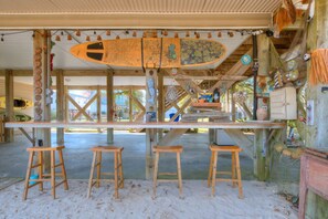 Bar (on property) - 302 37th Place E: Spacious 3-bedroom retreat in Oak Island, perfect for families! (Oak Island)