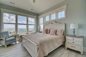 7 bedrooms, iron/ironing board, WiFi, bed sheets