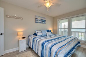 4 bedrooms, iron/ironing board, free WiFi, bed sheets