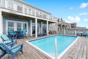 Et oppvarmet basseng