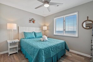 5 bedrooms, iron/ironing board, WiFi, bed sheets