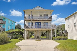 Exterior - Experience ocean views at Oak Island's 4-bedroom Kelly Dawn, perfect for 10 guests! (Oak Island)